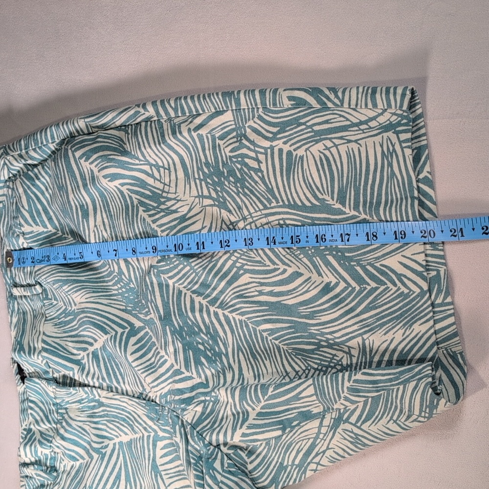 Talbots Turquoise Leafy Print Bermuda Shorts Size 22 Petite - Picture 7 of 9